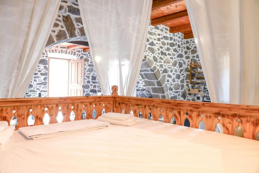 Volcano View Nisyros Emporeios  Ngoại thất bức ảnh