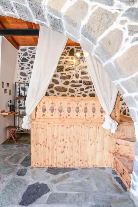 Volcano View Nisyros Emporeios  Ngoại thất bức ảnh