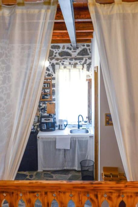 Volcano View Nisyros Emporeios  Ngoại thất bức ảnh