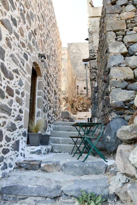 Volcano View Nisyros Emporeios  Ngoại thất bức ảnh